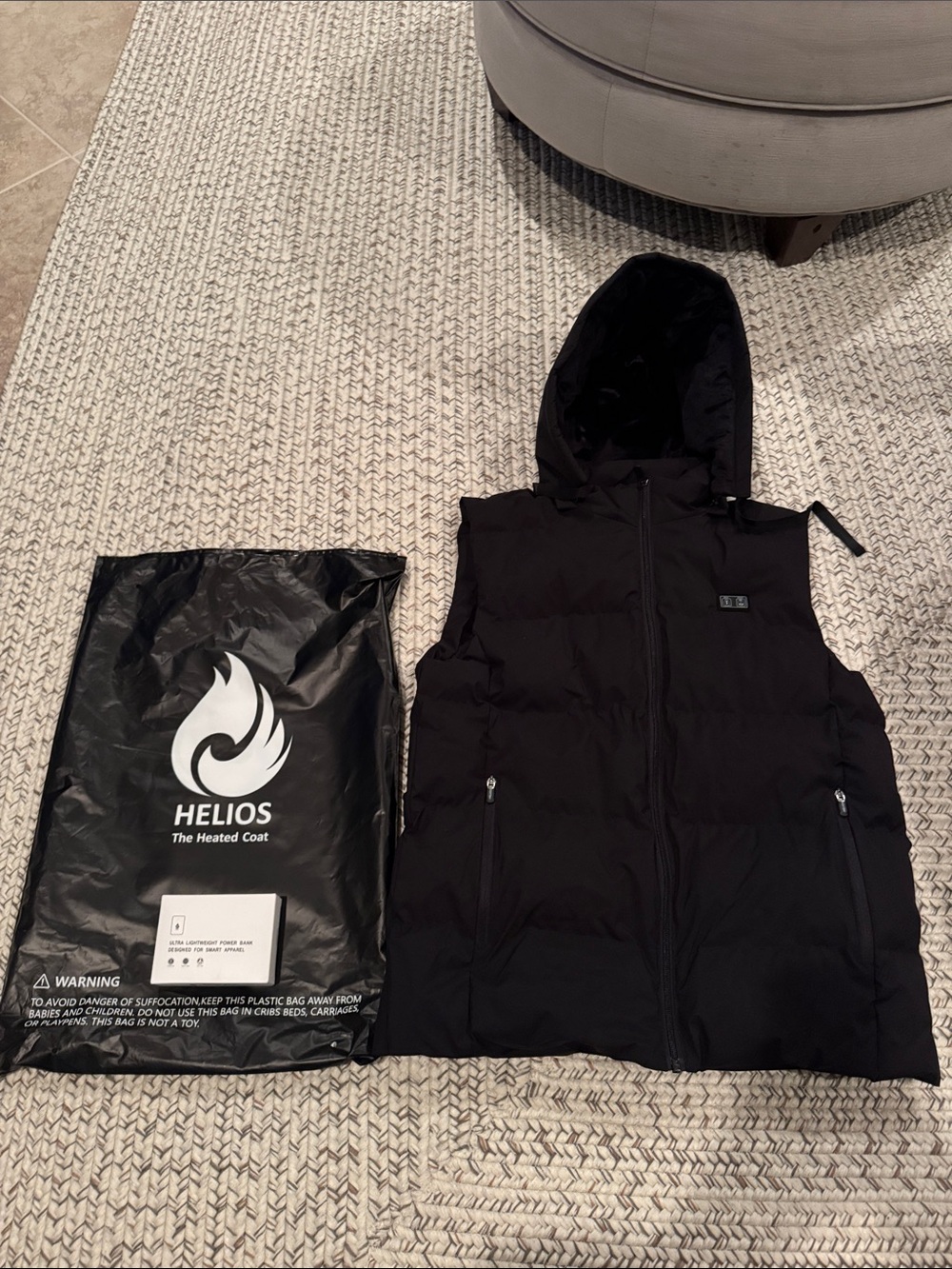 Men’s Black Heated Hooded Puffer Vest